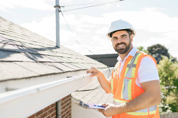 Best Roof Gutter Cleaning  in Pearl Beach, MI